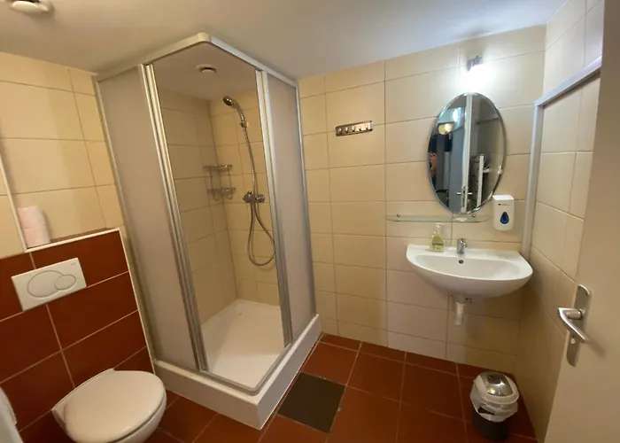 Old Town Хостел *